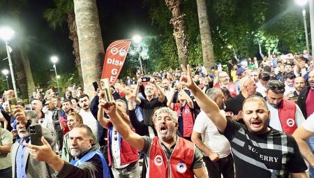 İzmir’de belediye çalışanları grev başlattı: 23 bin kişi iş bıraktı